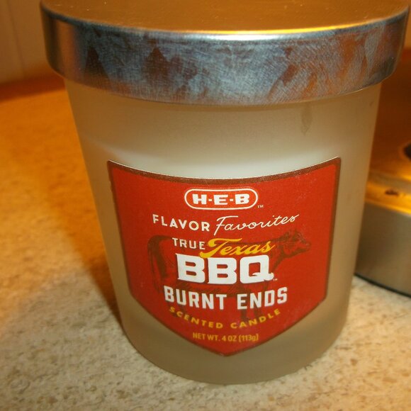 HEB True Texan BBQ Burnt Ends Candles (Set of 4) + Foil & Recipe Cards - Picture 2 of 9